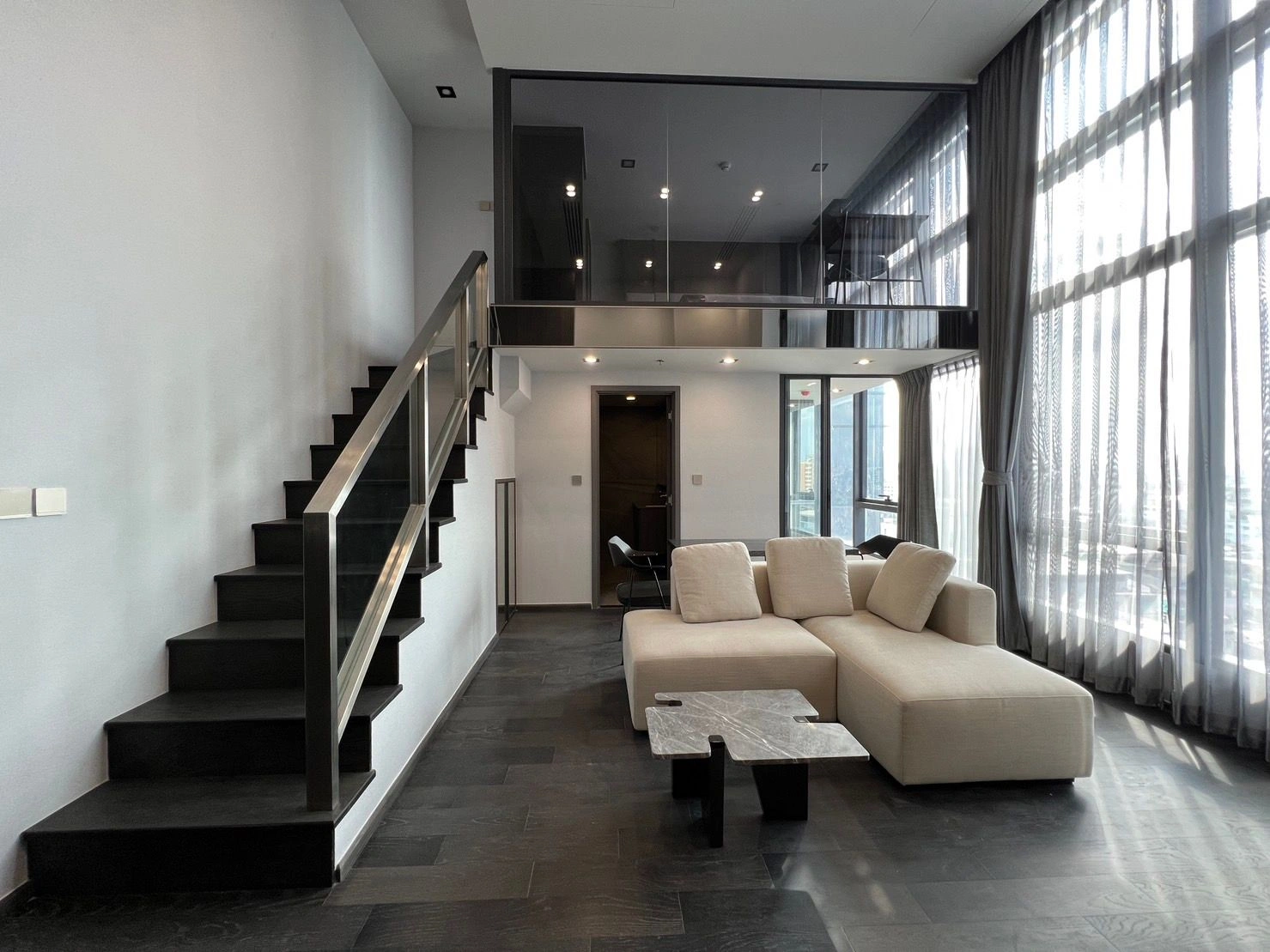 เช่าคอนโด1 Bedroom Loft / DuplexConner Ratchathewi - Thumbnail 2