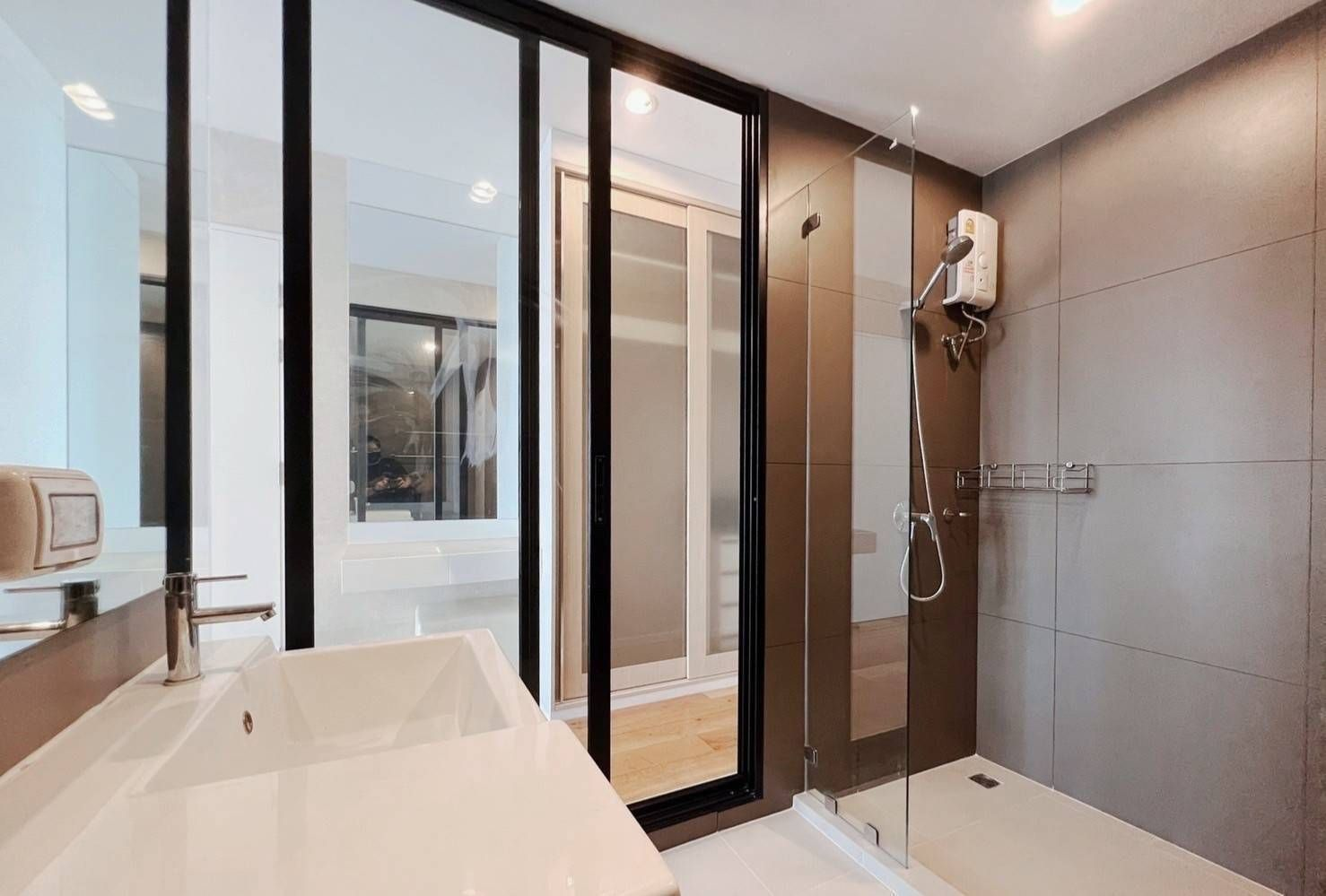 Condo 2bed 2bath - Thumbnail 6