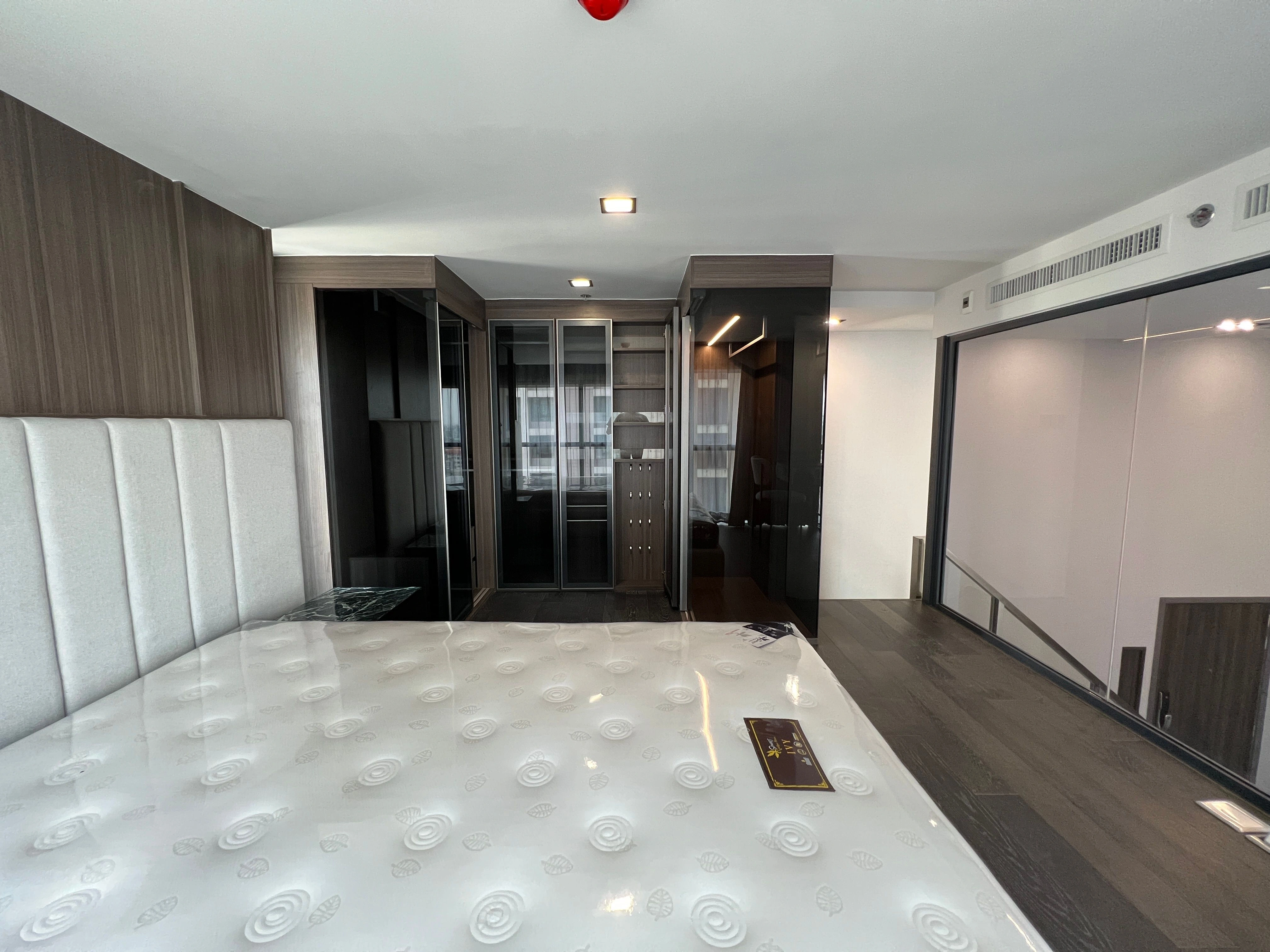 เช่าคอนโด1 Bedroom Loft / DuplexConner Ratchathewi - Thumbnail 9