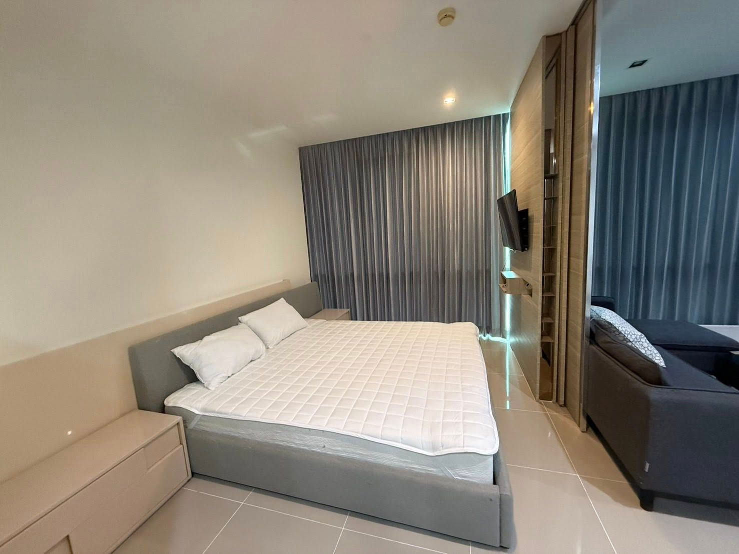 Condo 1bed 1bath - Thumbnail 4