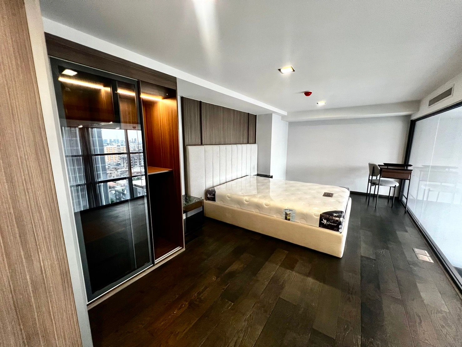 เช่าคอนโด1 Bedroom Loft / DuplexConner Ratchathewi - Thumbnail 6