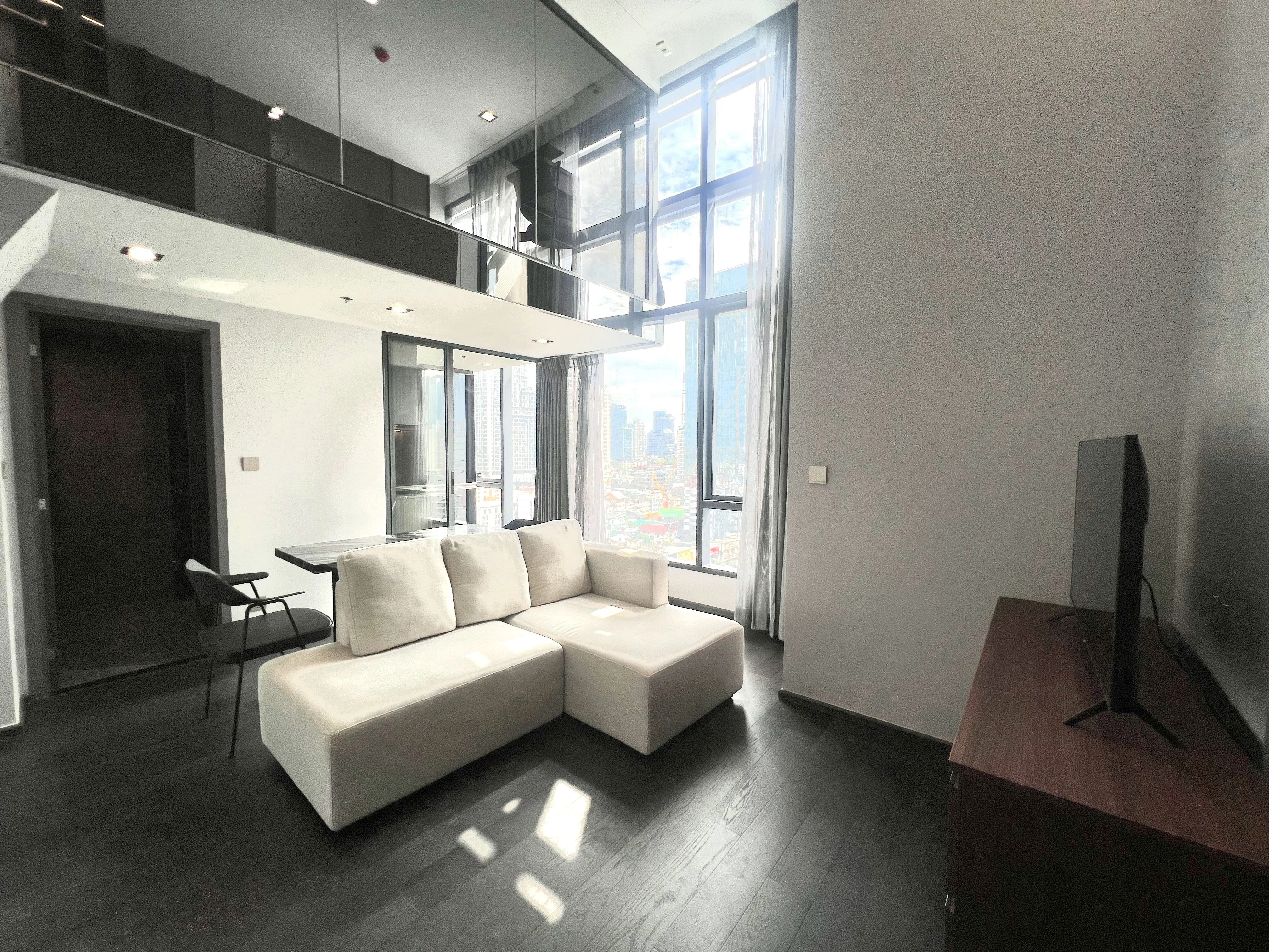 เช่าคอนโด1 Bedroom Loft / DuplexConner Ratchathewi