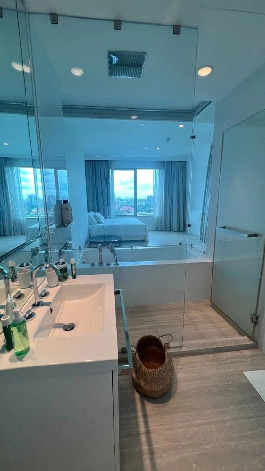 เช่าคอนโด2 Bedroom185 Ratchadamri