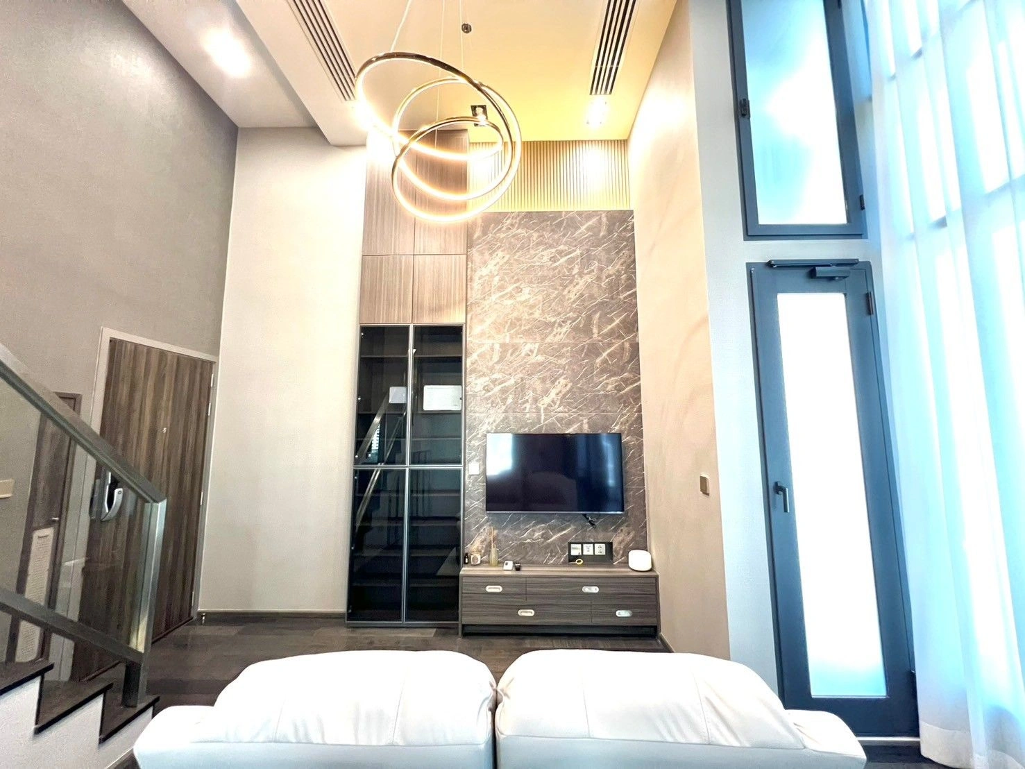 เช่าคอนโด1 Bedroom Loft / DuplexConner Ratchathewi - Thumbnail 2