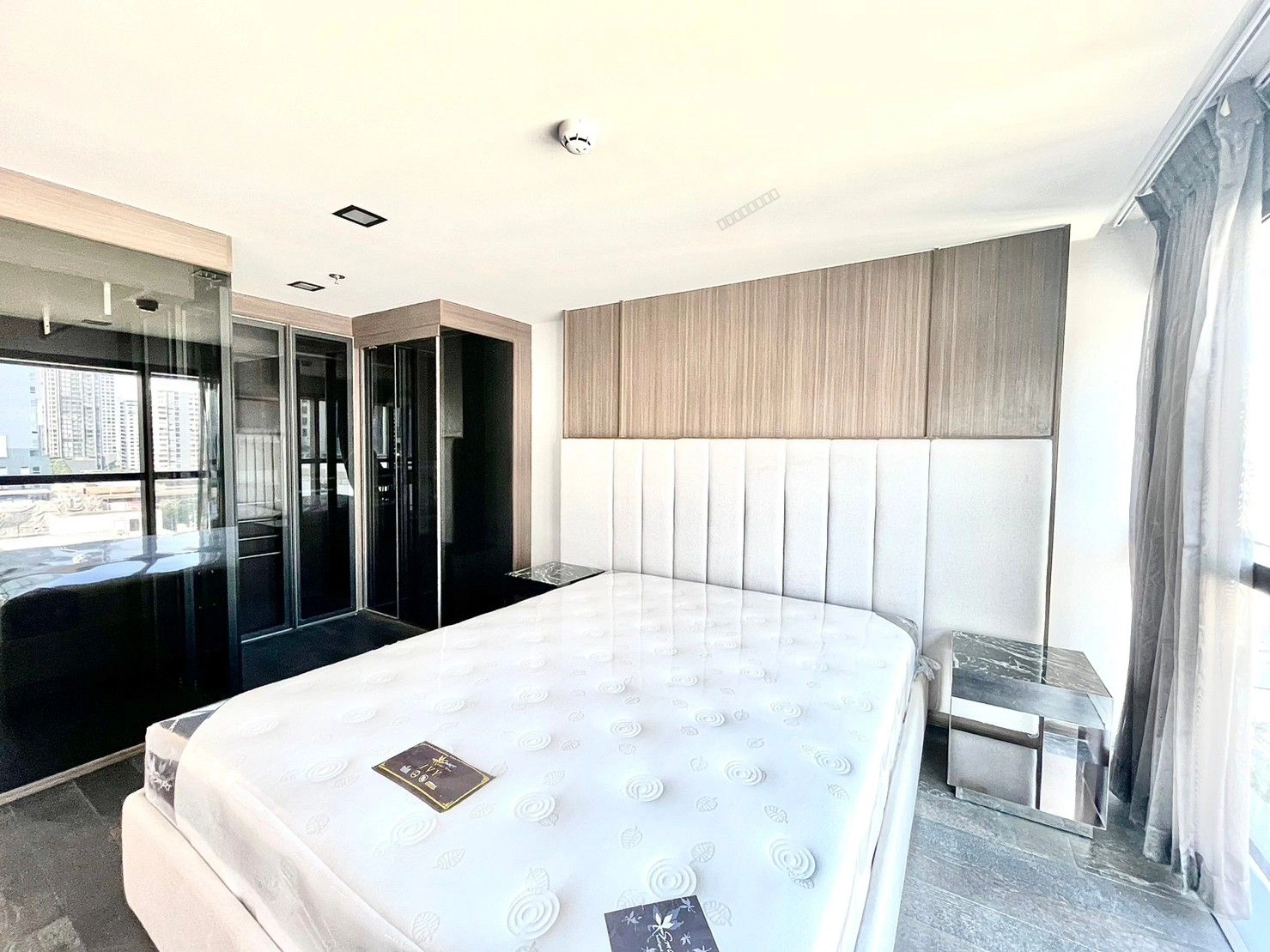 เช่าคอนโด1 Bedroom Loft / DuplexConner Ratchathewi - Thumbnail 8