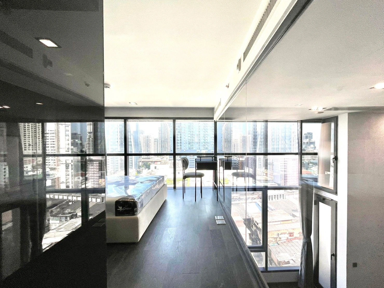 เช่าคอนโด1 Bedroom Loft / DuplexConner Ratchathewi - Thumbnail 12