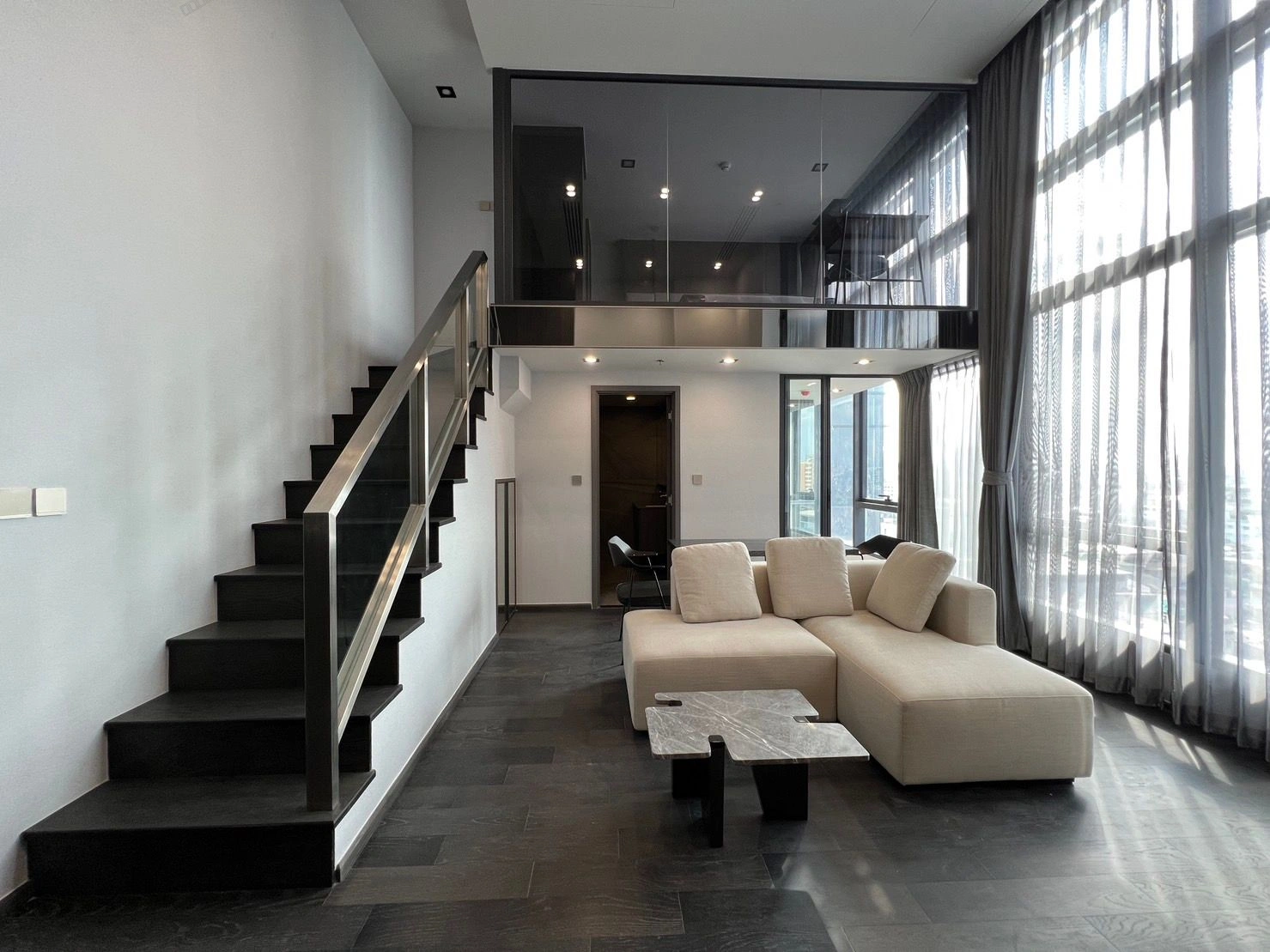 เช่าคอนโด1 Bedroom Loft / DuplexConner Ratchathewi - Thumbnail 2