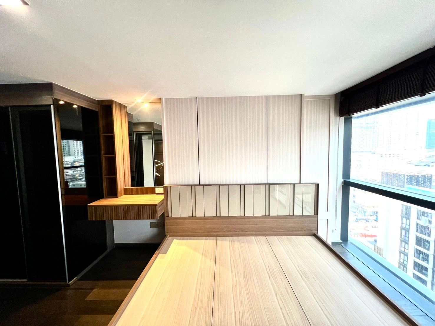 เช่าคอนโด1 Bedroom Loft / DuplexConner Ratchathewi - Thumbnail 9