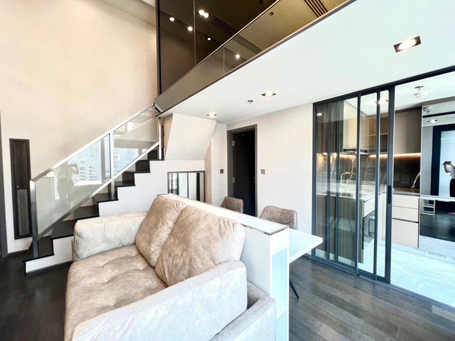 เช่าคอนโด1 Bedroom Loft / DuplexConner Ratchathewi - Thumbnail 8