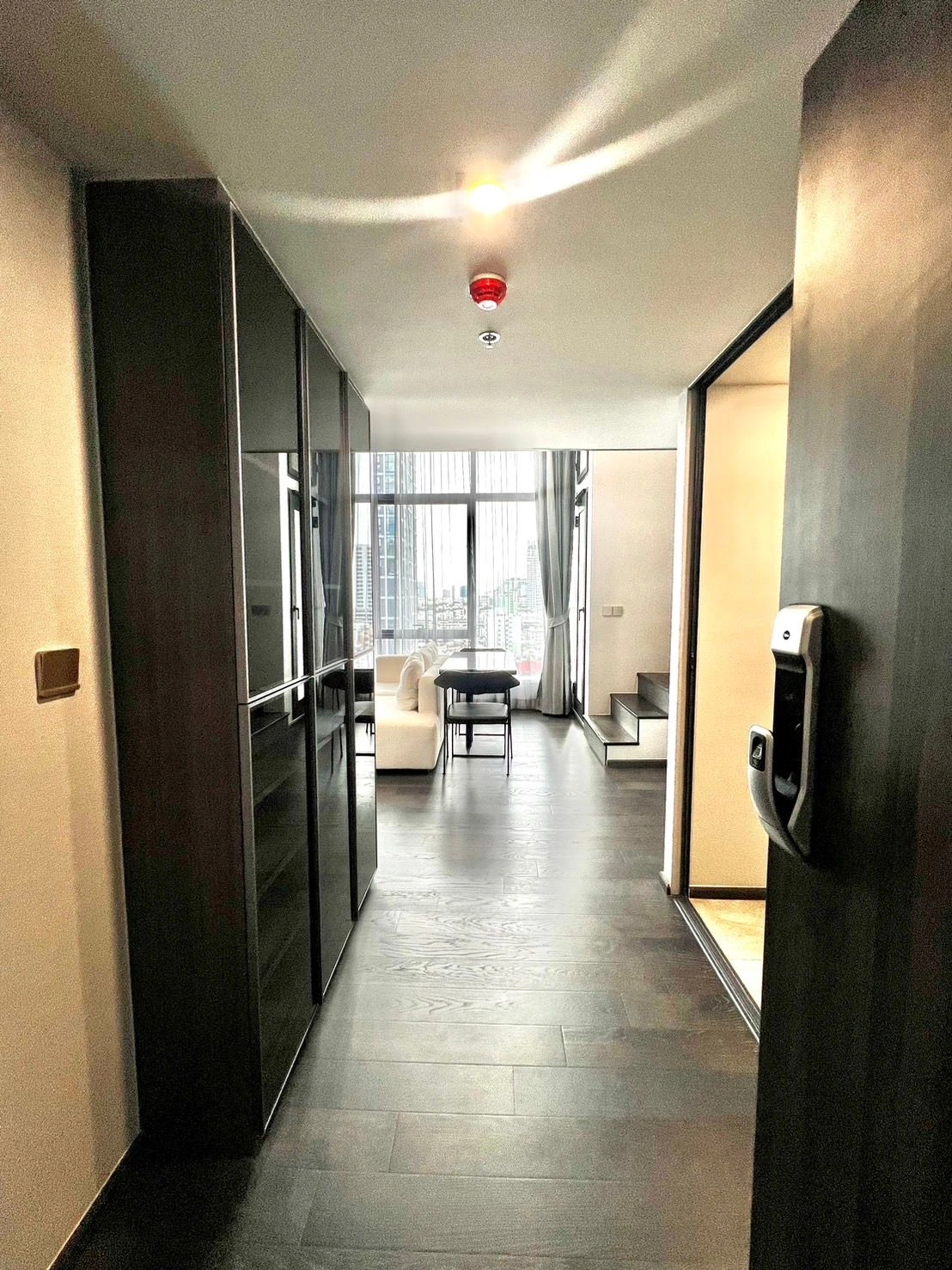 เช่าคอนโด1 Bedroom Loft / DuplexConner Ratchathewi - Thumbnail 2