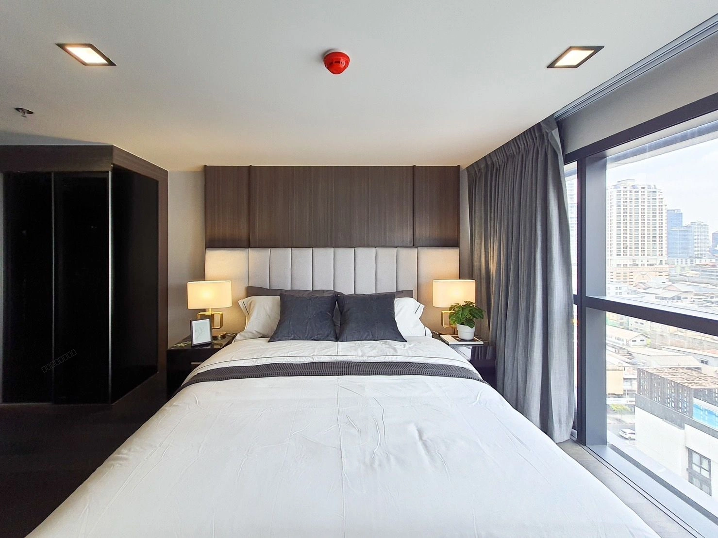 เช่าคอนโด1 Bedroom Loft / DuplexConner Ratchathewi - Thumbnail 8