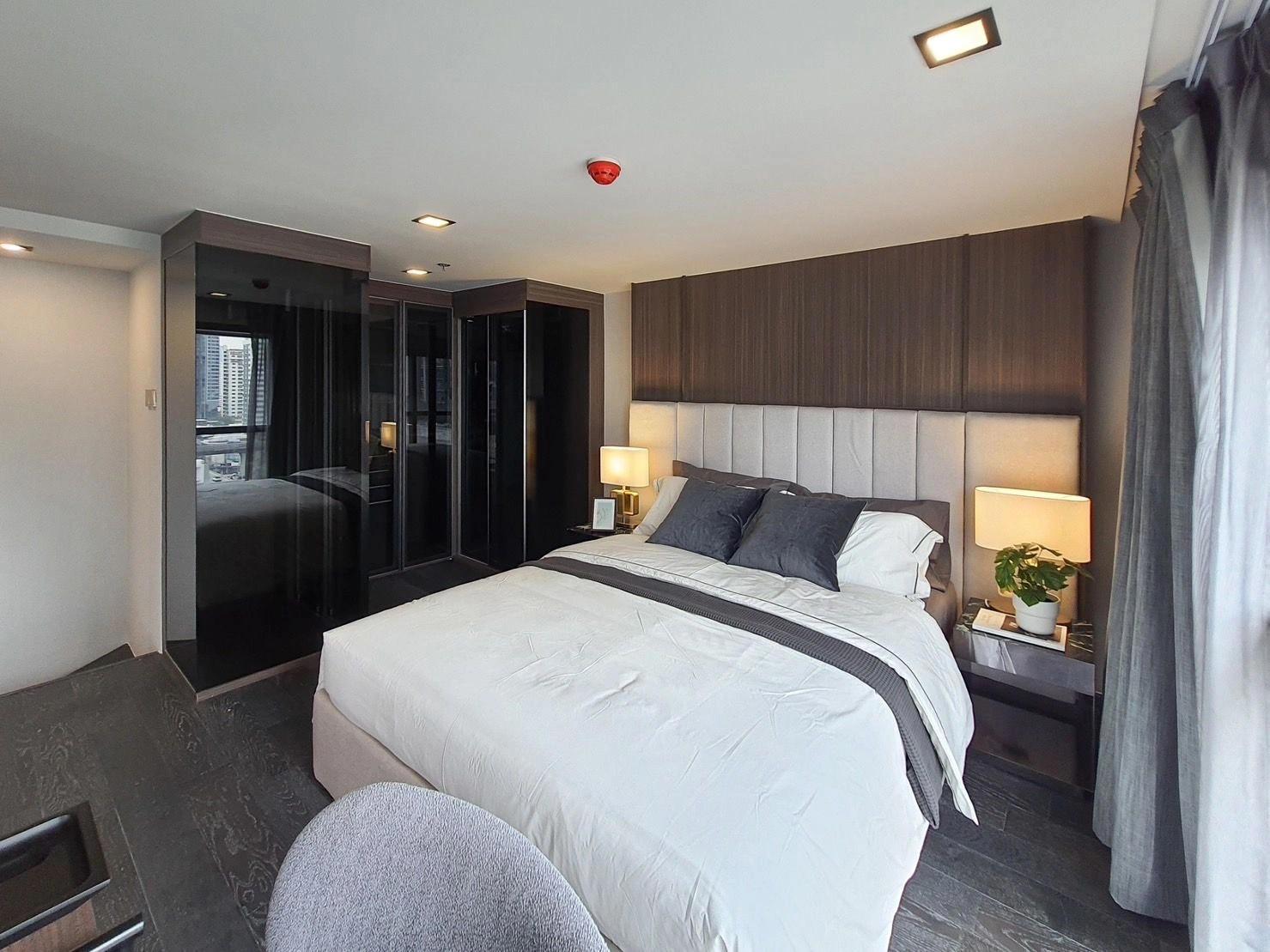เช่าคอนโด1 Bedroom Loft / DuplexConner Ratchathewi - Thumbnail 12
