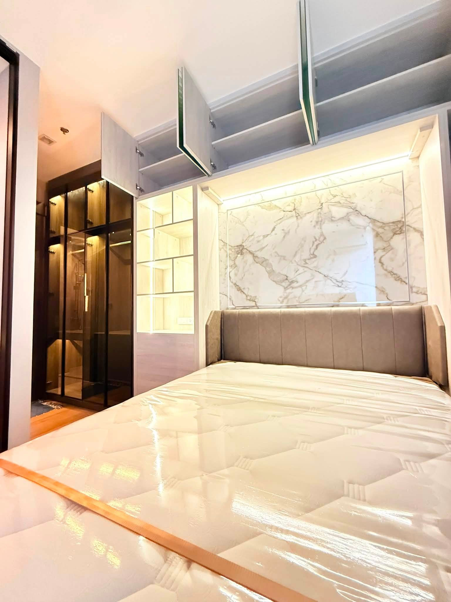  Noble Around Ari  1bed 1bath - Thumbnail 3