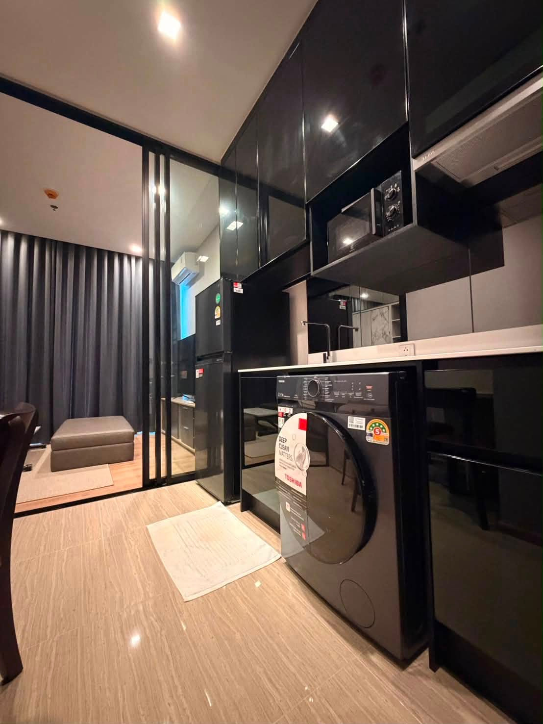  Noble Around Ari  1bed 1bath - Thumbnail 4