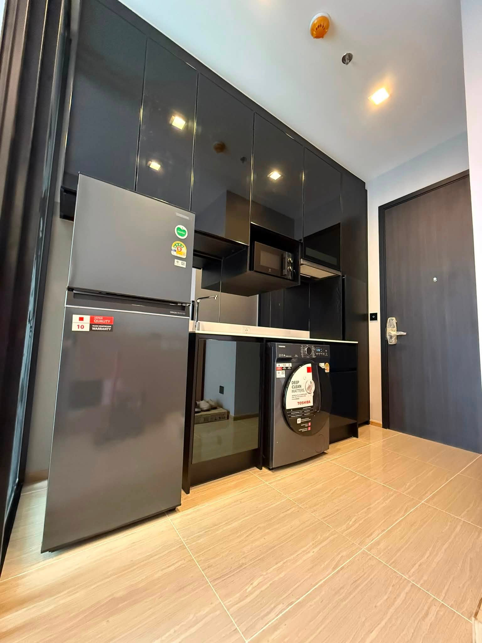  Noble Around Ari  1bed 1bath - Thumbnail 11